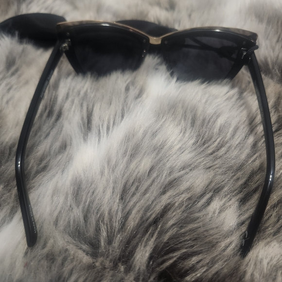 Prive Revaux Sunglasses - Picture 7 of 9